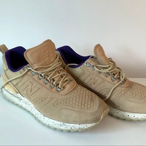 Men’s 9.5 Tan New Balance Sneakers